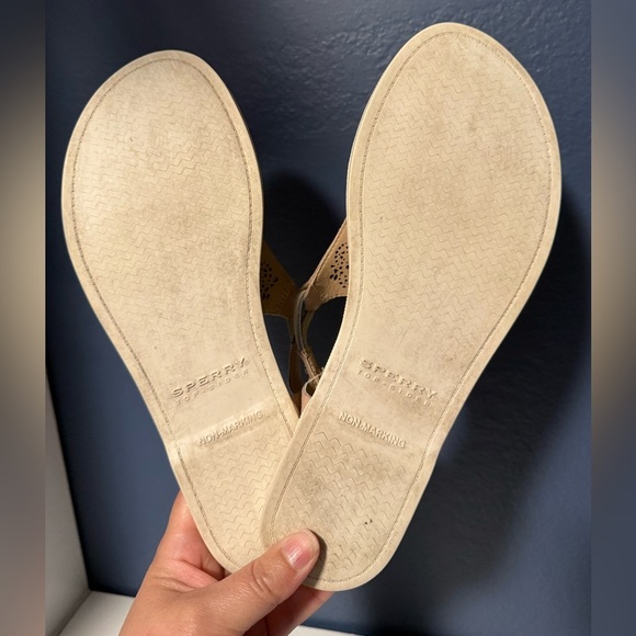 Sperry Women's Tan Sandals Size 8.5 - Picture 3 of 3